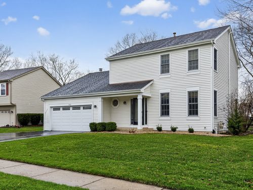 702 Pinehurst Dr, North Aurora, IL, 60542-9011 | Card Image