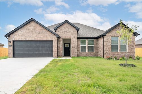 2239 Riggins Ave, Pea Ridge, AR, 72751-2046 | Card Image