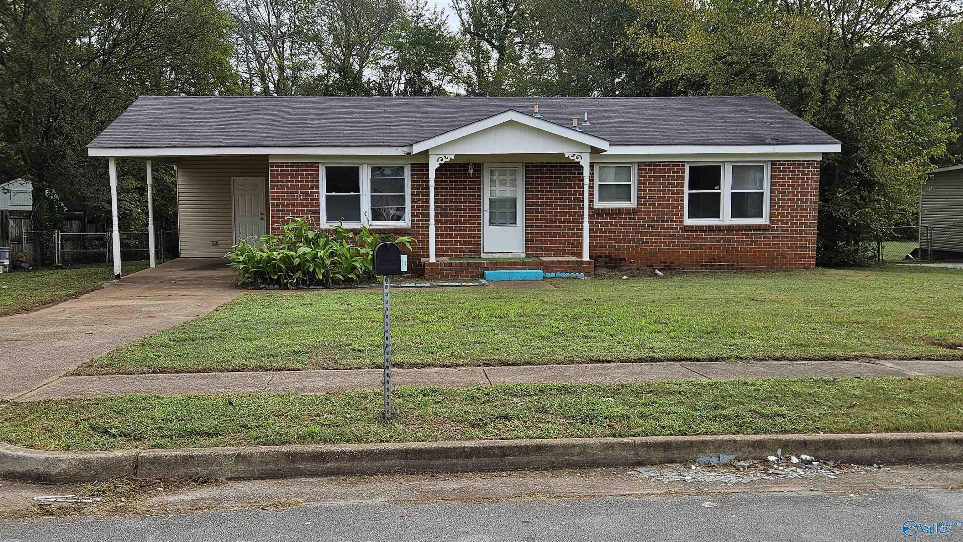 Brookline Dr, Huntsville, AL 35810