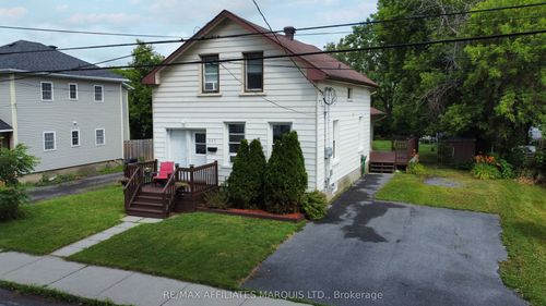 337 6th St E, Cornwall, ON, K6H2P1 | Card Image