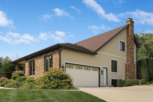 11400 Burr Oak Ln, Burr Ridge, IL, 60527-5116 | Card Image