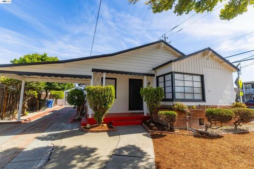 365 Lorraine Blvd, San Leandro, CA, 94577-2726 | Card Image