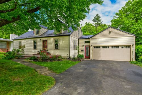 37 Euclid Dr, Athens, OH, 45701-1427 | Card Image