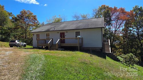 68 Garden Rdg, Clyde, NC, 28721-7215 | Card Image