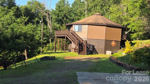 281 Bearwallow Trl, Leicester, NC, 28748 | Card Image
