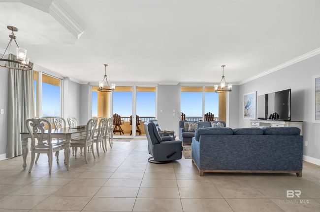 Living Room | Image 6