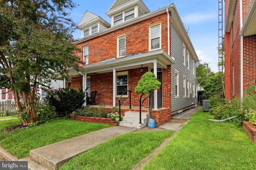 105 S Illinois Ave, MARTINSBURG, WV, 25401-1923 | Card Image