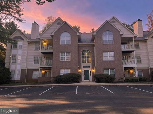 304-9811 Lake Pointe Ct, UPPER MARLBORO, MD, 20774-4718 | Card Image