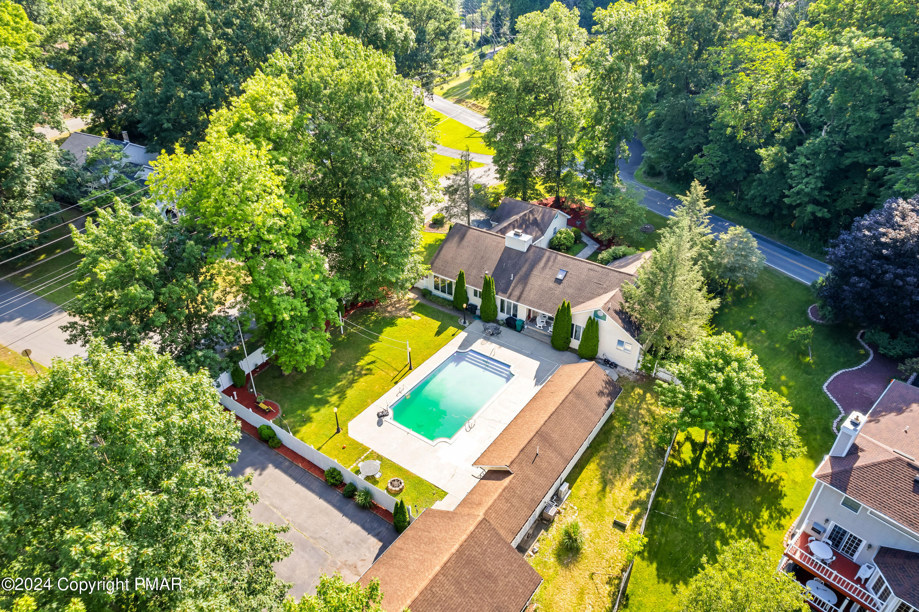 Gilliland Dr, East Stroudsburg, PA 18301
