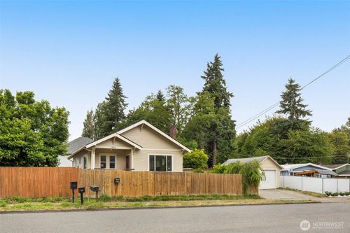 10041 51st Ave S, Seattle, WA, 98178-2128 | Card Image