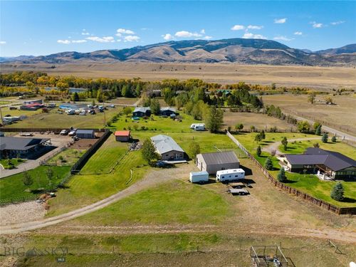 3 Wigwam Ct, Livingston, MT, 59047-8731 | Card Image