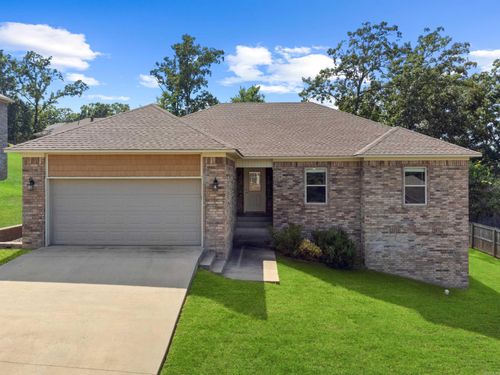 24 Pecan Ln, Cabot, AR, 72023-8188 | Card Image