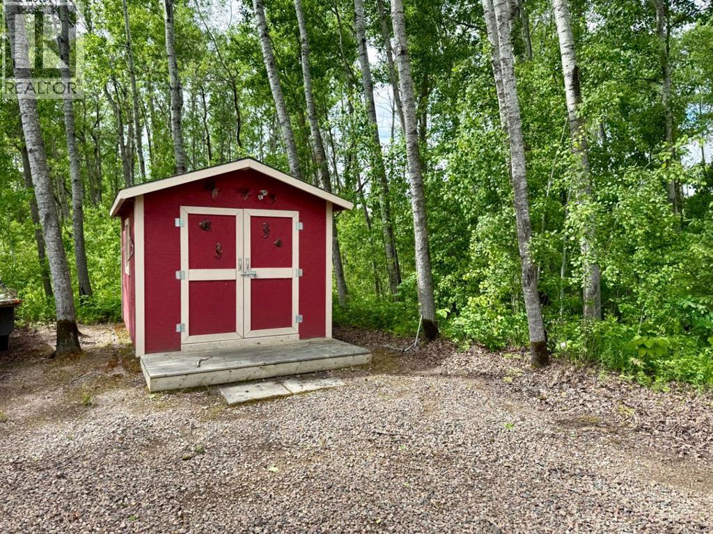 Residential in Lac Des Iles 4