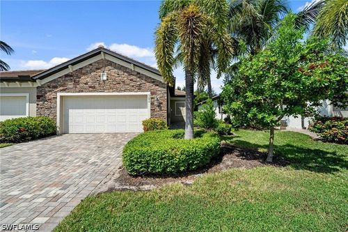 9086 Woodhurst Dr, NAPLES, FL, 34120-5482 | Card Image