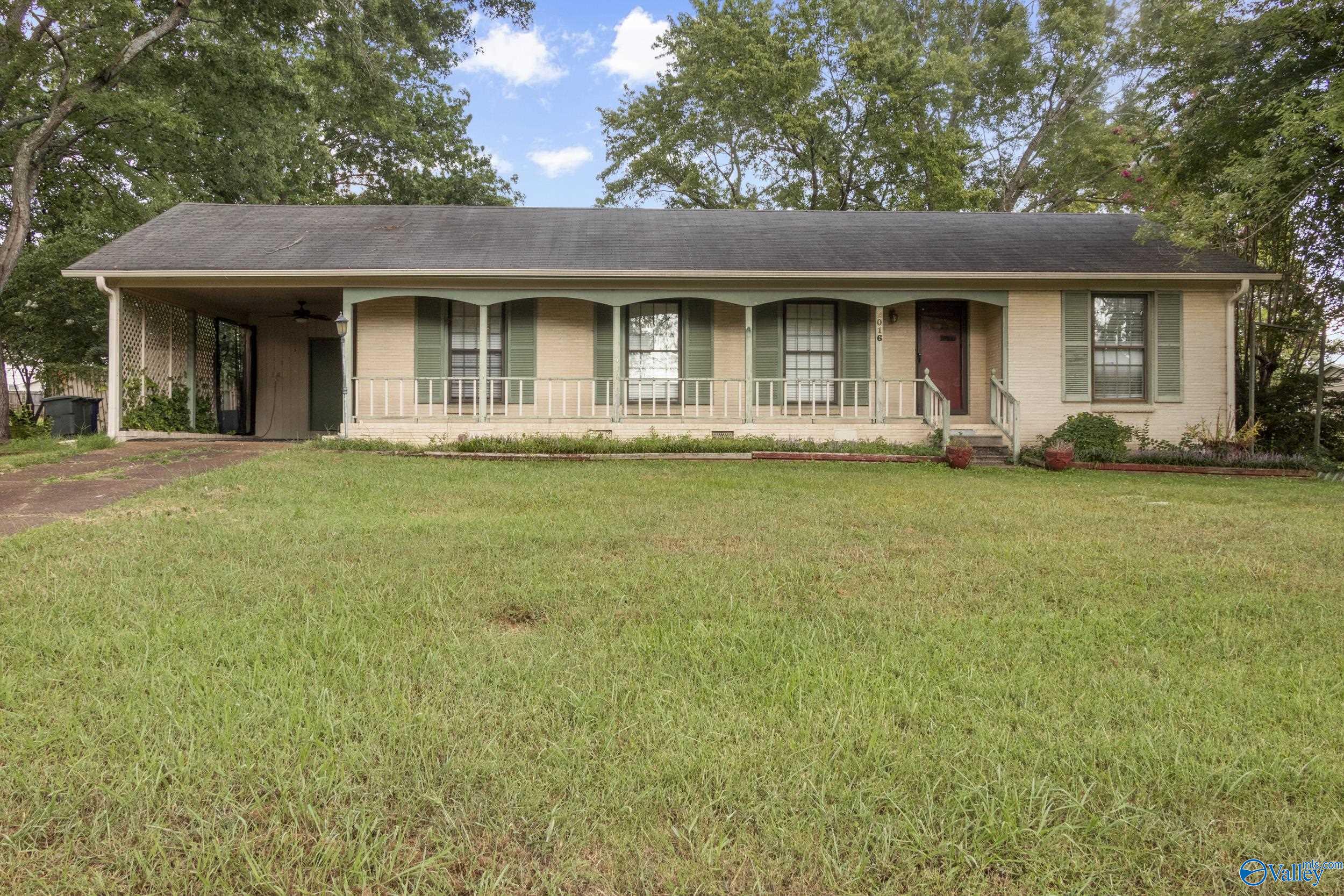 Rosewood Dr, Huntsville, AL 35810