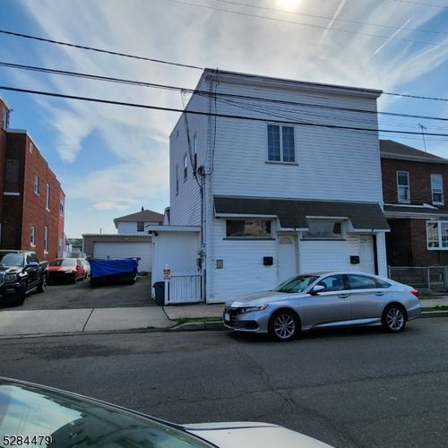 333 W Clinton St, Haledon, NJ, 07508-1682 | Card Image