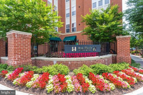 201-2655 Prosperity Ave, FAIRFAX, VA, 22031-4909 | Card Image