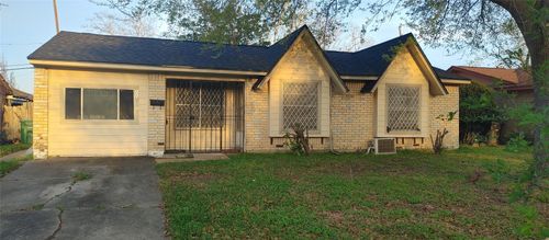 11007 Southview St, Houston, TX, 77047-1027 | Card Image