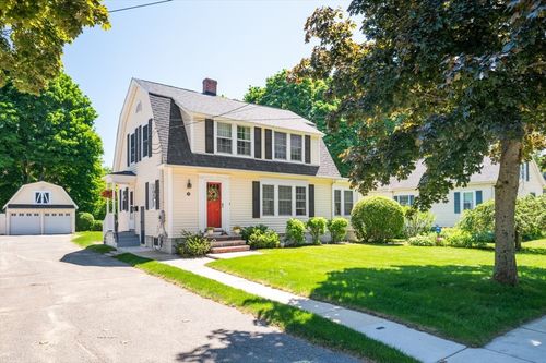 30 Hillside Ave, Amesbury, MA, 01913-2229 | Card Image
