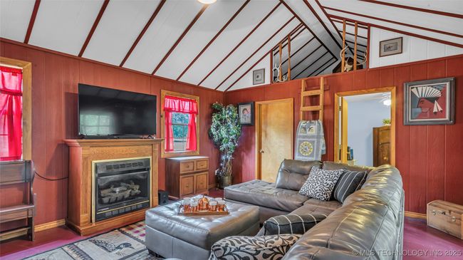 37001 Us Highway 70, House other with 2 bedrooms, 2 bathrooms and null parking in Bennington OK | Image 24