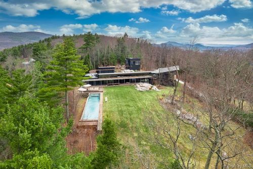 250 Long Pond Rd, Great Barrington, MA, 01230-1166 | Card Image