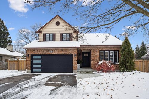 4 Gryphon Pl, Guelph, ON, N1G4L7 | Card Image