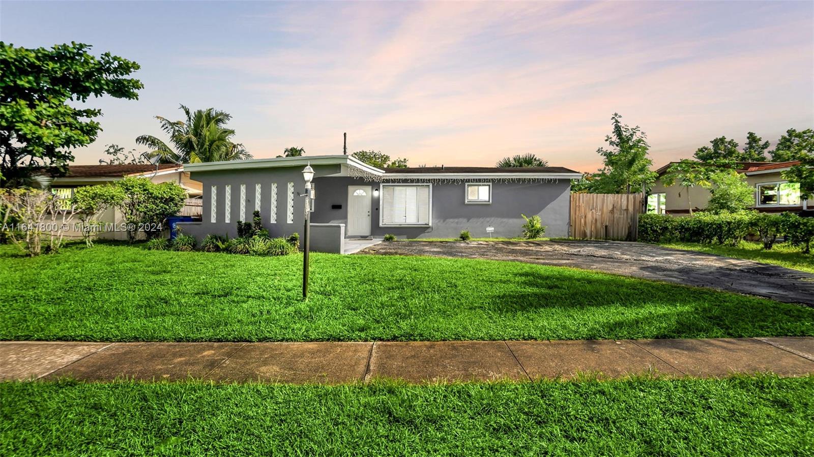 32nd Ct, Lauderdale Lakes, FL 33309