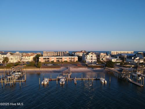 unit-101-624 Waynick Blvd, Wrightsville Beach, NC, 28480-2135 | Card Image