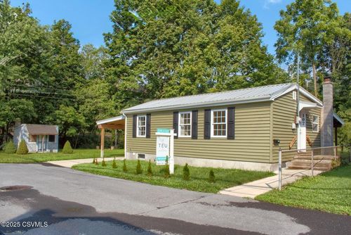 107 17th St, Coal Township, PA, 17866-1001 | Card Image