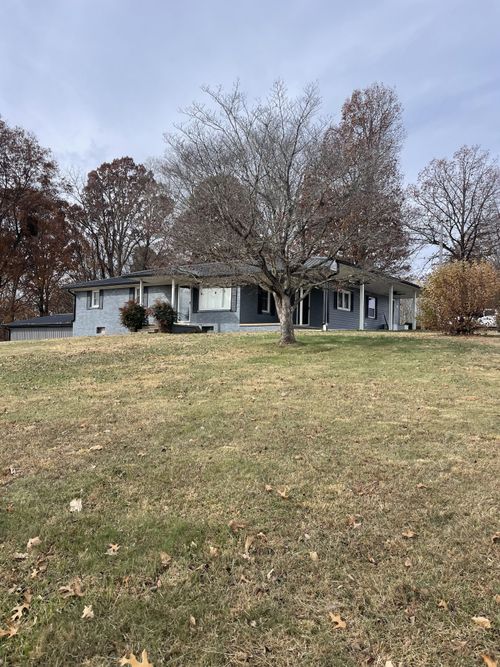 6805 Akersville Rd, Fountain Run, KY, 42133-8711 | Card Image