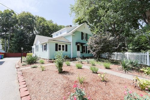 22 Florence St, Attleboro, MA, 02703-2206 | Card Image