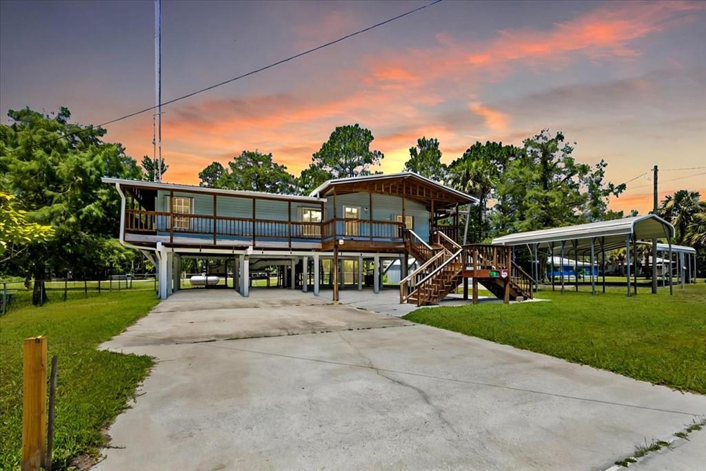 865th Ave, Old Town, FL 32680