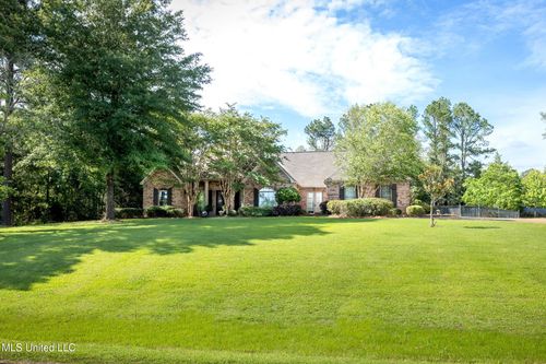 308 Pinehurst Cir, Ridgeland, MS, 39157-6062 | Card Image