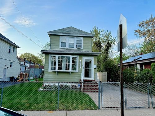 16711 116th Ave, Jamaica, NY, 11434-1711 | Card Image