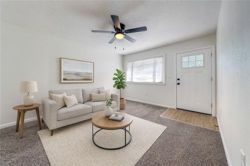 4718 Appleton Ave, Kansas City, MO, 64133-2325 | Card Image