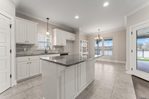 12523 Great Tern Ave, Baton Rouge, LA, 70810-7420 | Card Image