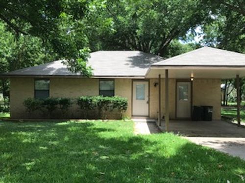 302 Harris St, Smithville, TX, 78957-2204 | Card Image