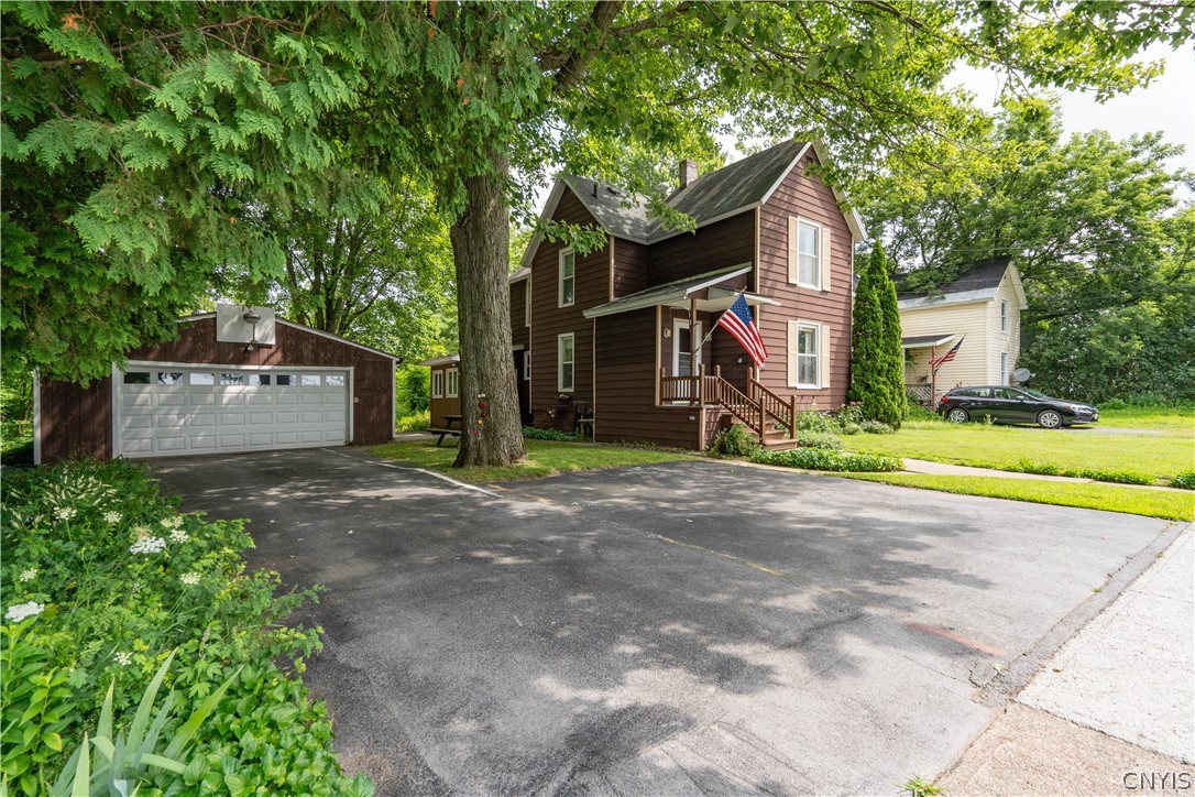 Adelaide St, Carthage, NY 13619