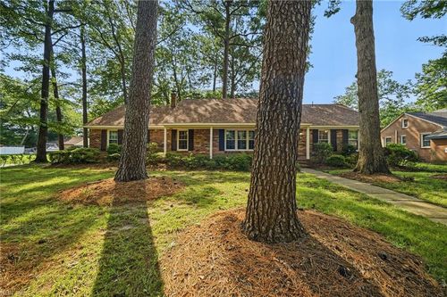 500 Edwin Dr, Virginia Beach, VA, 23462-4527 | Card Image