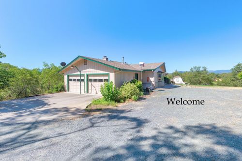 177 Tiffany Way, Grants Pass, OR, 97526-9355 | Card Image