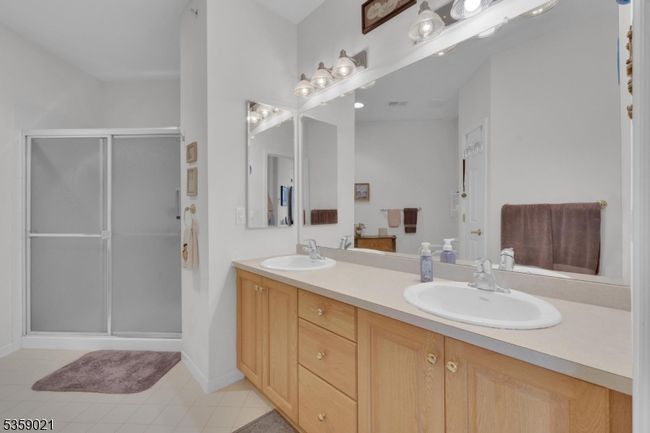 7013 Brookfield Glen Dr, Townhouse with 2 bedrooms, 2 bathrooms and null parking in Belvidere NJ | Image 17