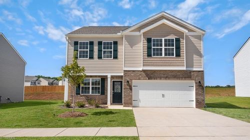 3105 Middlecreek Ln, Greensboro, NC, 27405-8322 | Card Image