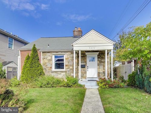 1611 13th St S, ARLINGTON, VA, 22204-4715 | Card Image