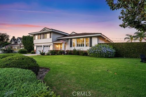 1301 Landfair Cir, North Tustin, CA, 92705-3031 | Card Image