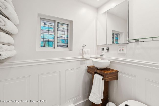 18 Railroad Ave, House other with 5 bedrooms, 2 bathrooms and null parking in Tannersville NY | Image 37