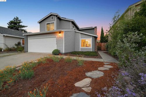 26670 Joshua St, Hayward, CA, 94544-3551 | Card Image