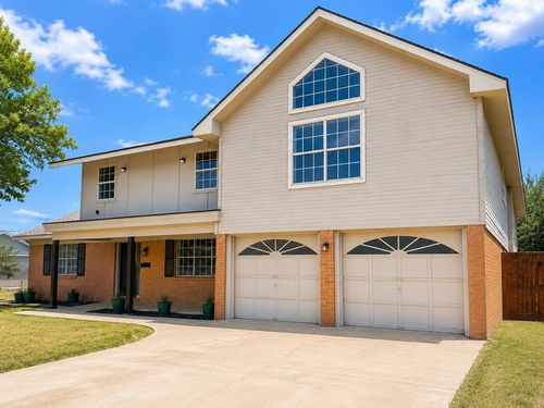 3213 Sentinel Dr, Midland, TX, 79701-3876 | Card Image