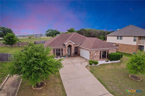 2004 Deer Field Way, Harker Heights, TX, 76548-2614 | Card Image