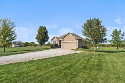 4860 W 351 Street, House other with 3 bedrooms, 3 bathrooms and null parking in Louisburg KS | Image 3