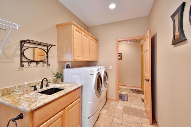 Main floor laundry room | Image 20